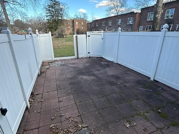 (undisclosed Address), Fresh Meadows, NY 11365