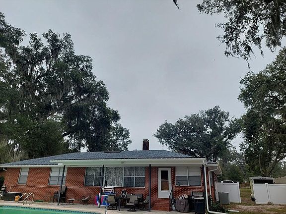 5th image of 2950 Oakland Dr