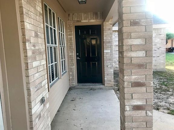 2nd image of 2221 Fullerton Ave