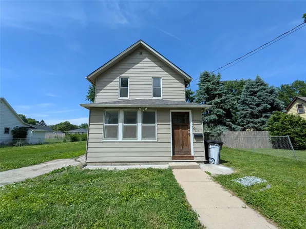 240 E Dunham Ave, Des Moines, IA 50315