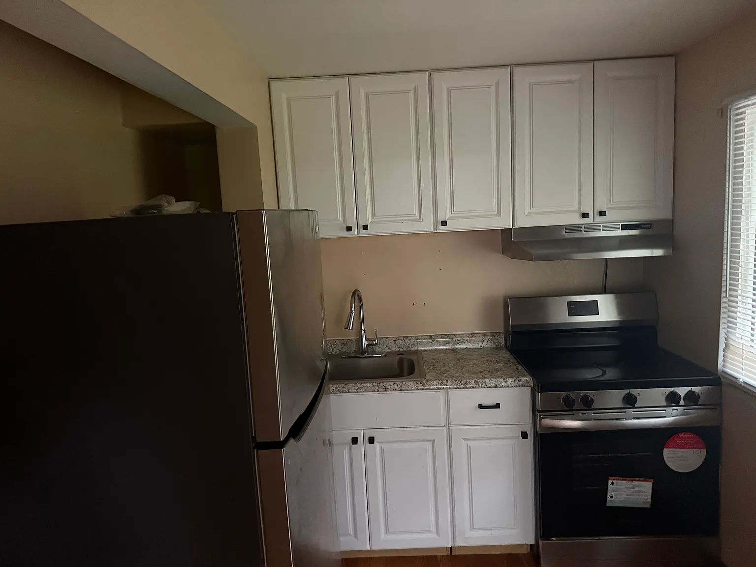 2 bed, 1250 sqft, $1,250 — Photo 4