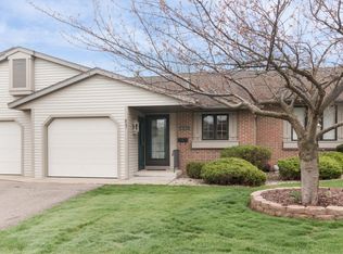 867 Harvest Dr, Holland, MI 49423