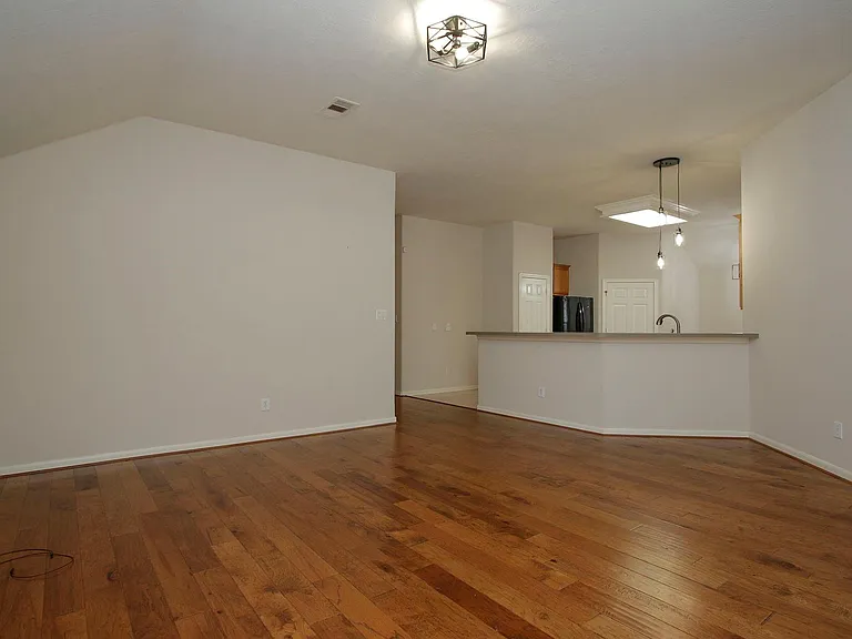 15938 Cottage Ivy Cir — Photo 10