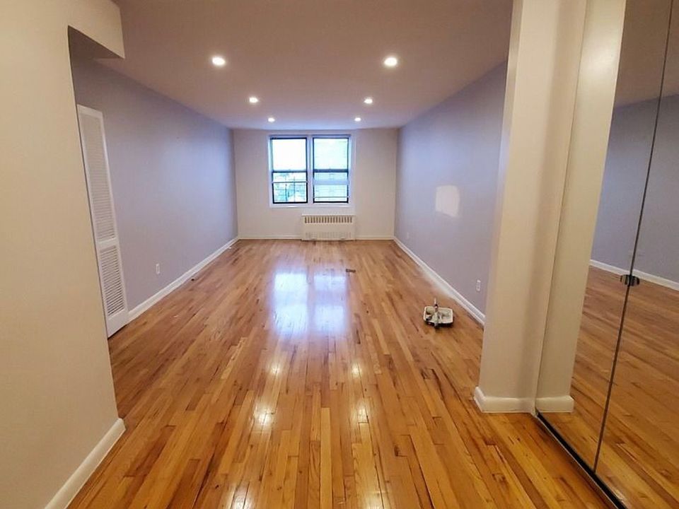 1st image of 2060 E 19th St APT 5M