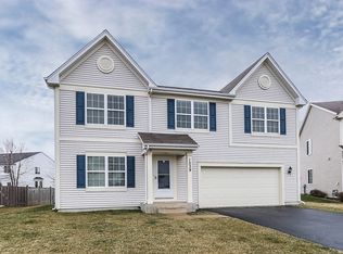 1039 Valley Stream Dr, Hampshire, IL 60140