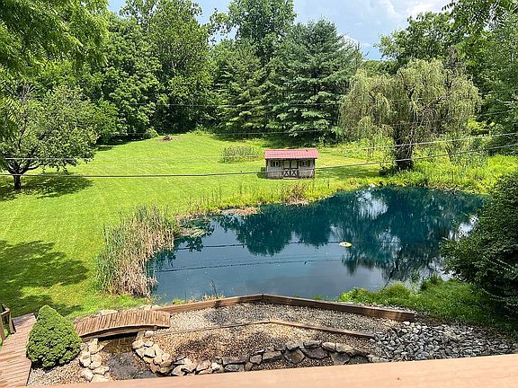 2nd image of 226 Mill Farm Rd