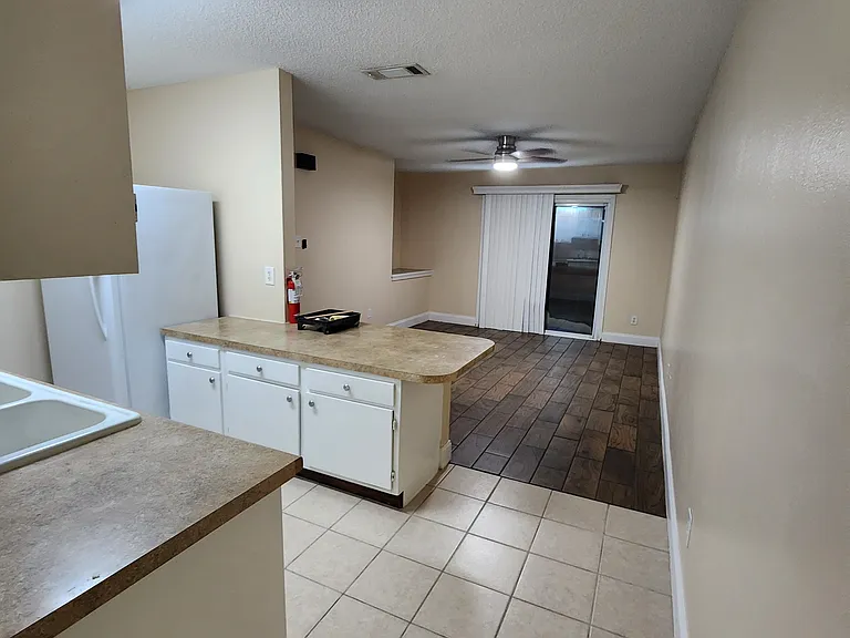 4780 Pontchartrain Dr #114 — Photo 4