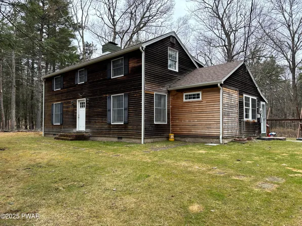 235 Maines Rd, Hawley, PA 18428