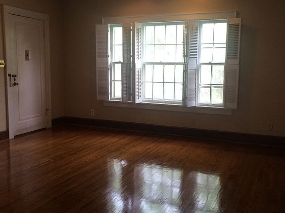 5th image of 2457 S 27th St APT 4