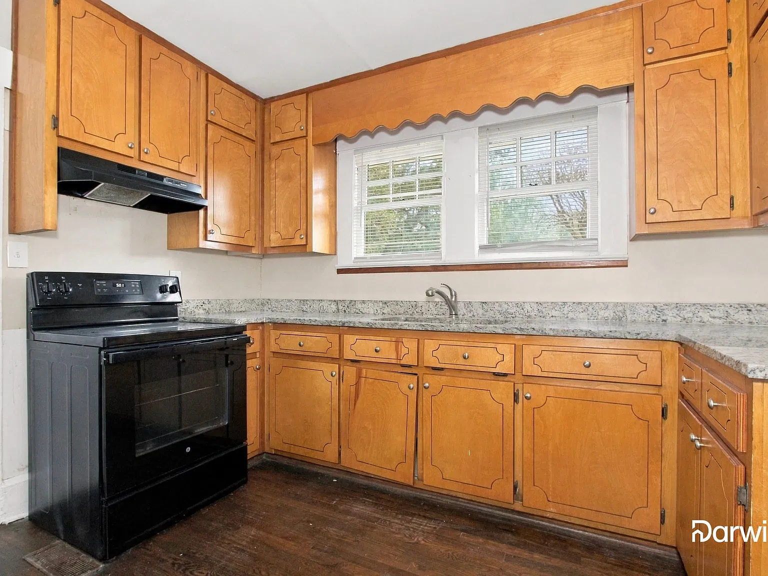 4 bed, 1.5 bath, 1600 sqft, $1,135 — Photo 3
