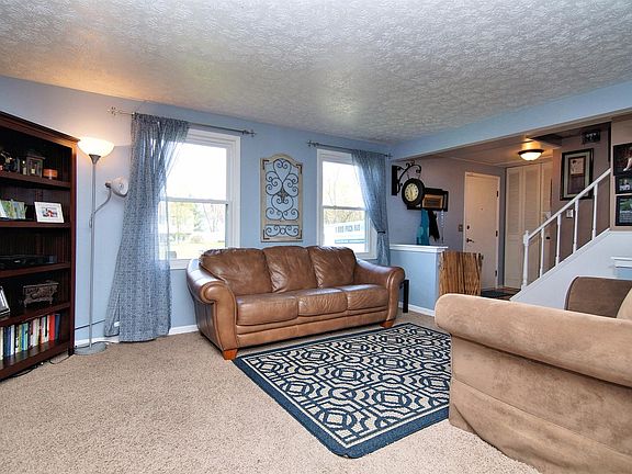 2nd image of 1373 Linden Creek Dr