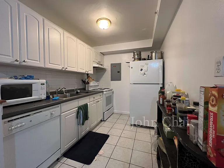 1292 Commonwealth Ave #6 — Photo 25