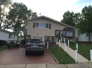 1506 Saint James Pl, Abington, PA 19001