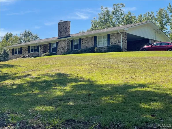 13646 Crystal Lake Dr, Coker, AL 35452