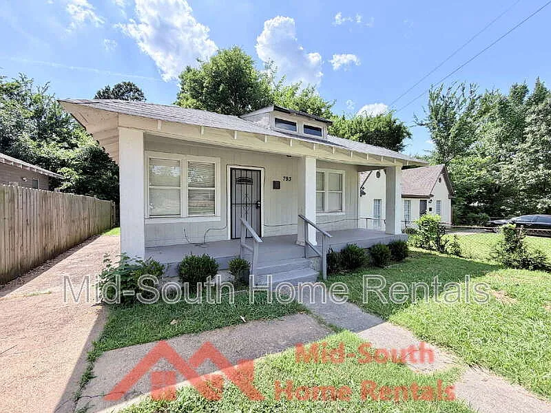 2 bed, 1.0 bath, 954 sqft, $865 — Photo 3