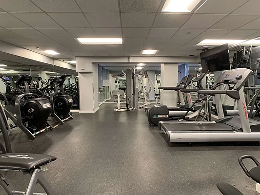 Rented by Tourma Realty LLC | media 19