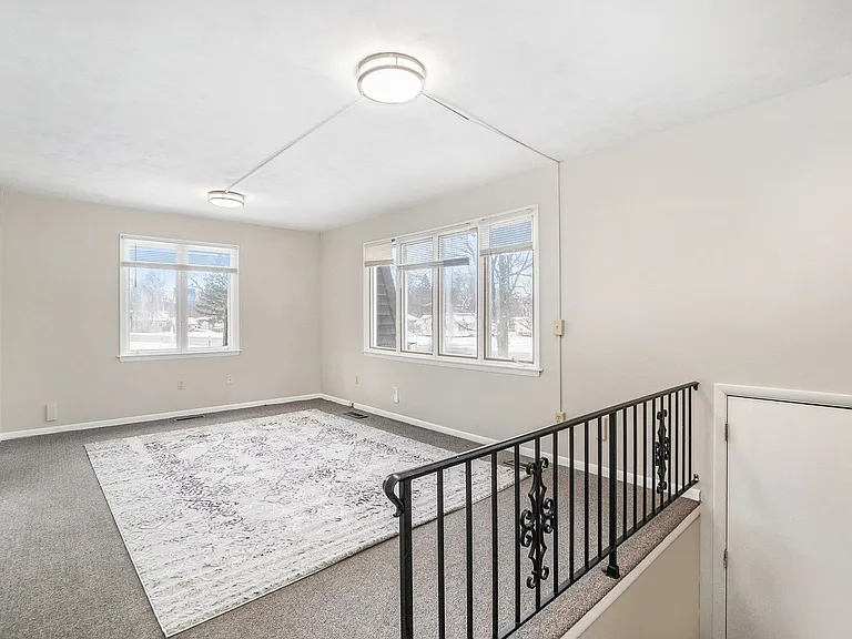 6133 King Hwy — Photo 1