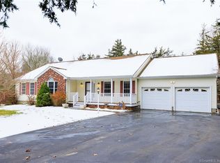 85 Bmw Dr, Griswold, CT 06351