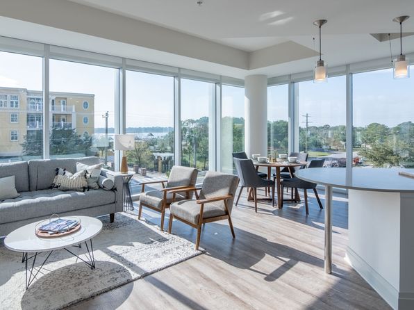 10 Westedge St UNIT 840