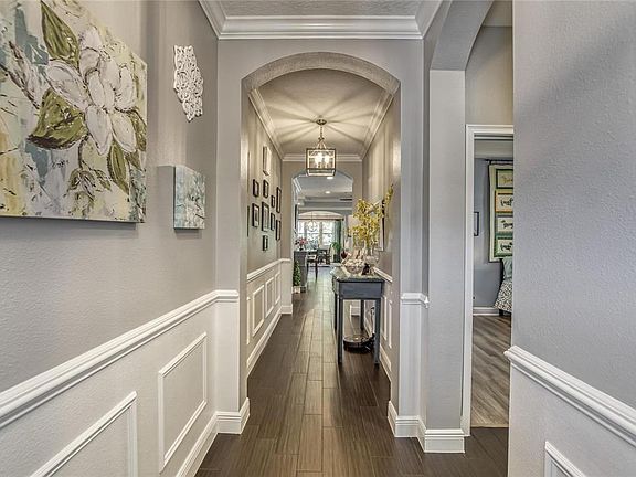 4th image of 6812 Park Strand Dr