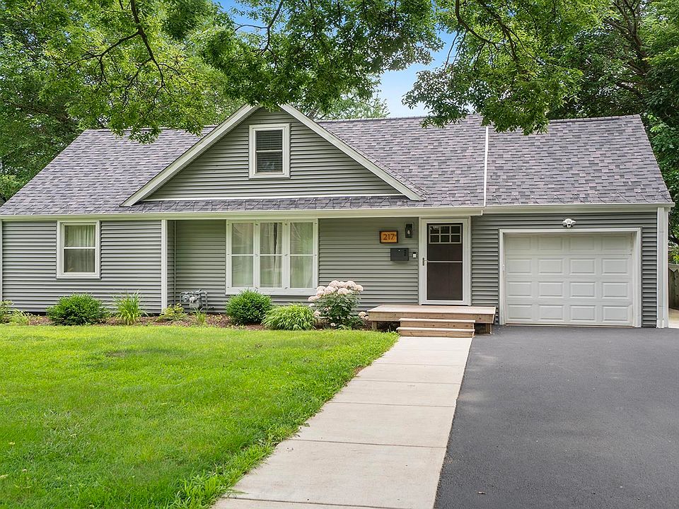 1st image of 217 Burrwood Ave
