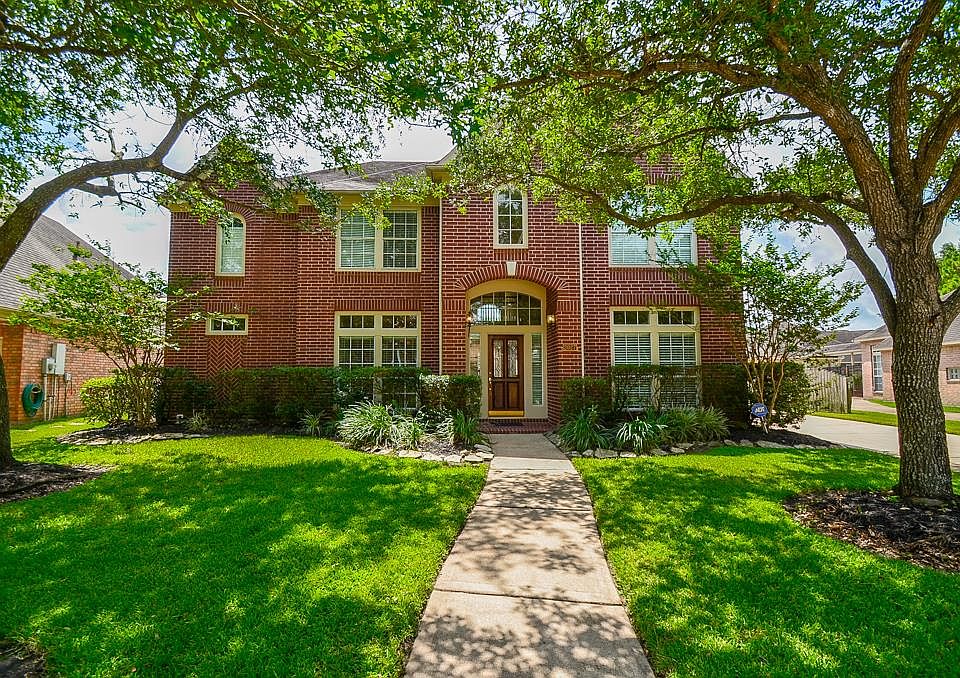 1st image of 2027 Briarchester Dr