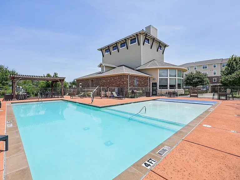Savannah at Gateway — Photo 14