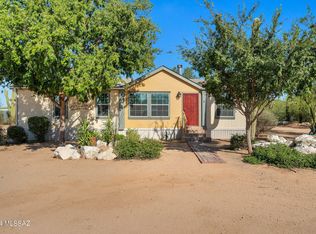 7020 N Pelto Path, Tucson, AZ 85743