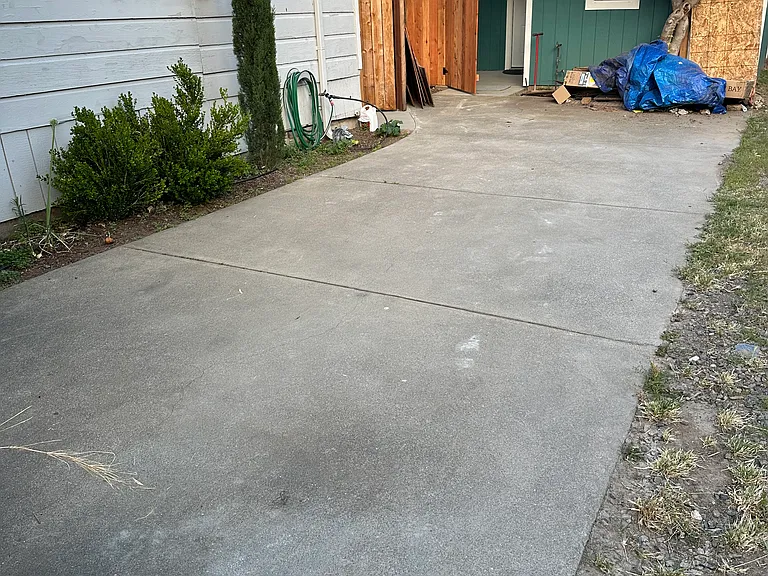 415 E 1st St #A — Photo 11