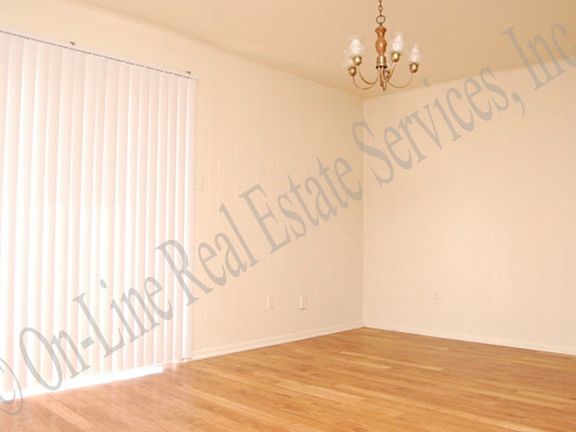 4th image of 1634 Barak Ln #A