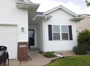 1525 Hunters Creek Way, Marion, IA 52302