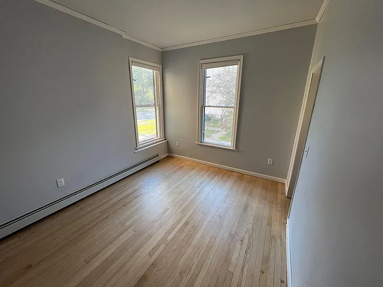 409 Hammond St #1 — Photo 9