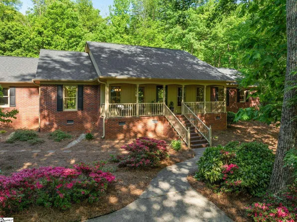 40 Bald Rock Dr, Greenville, SC 29609