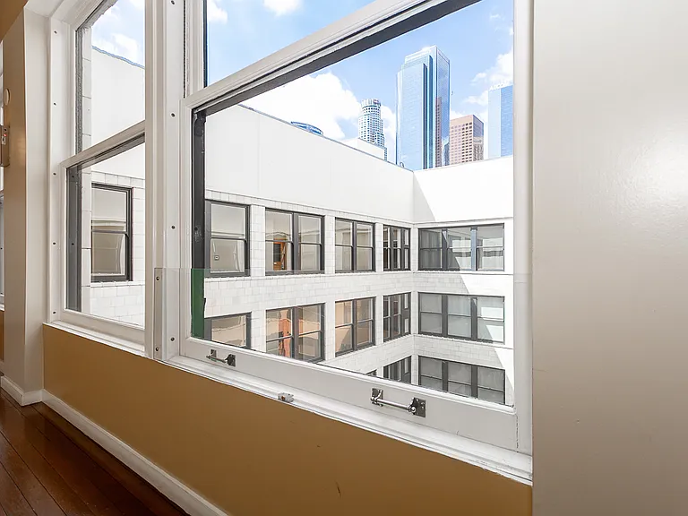 257 S Spring St #PHF — Photo 20