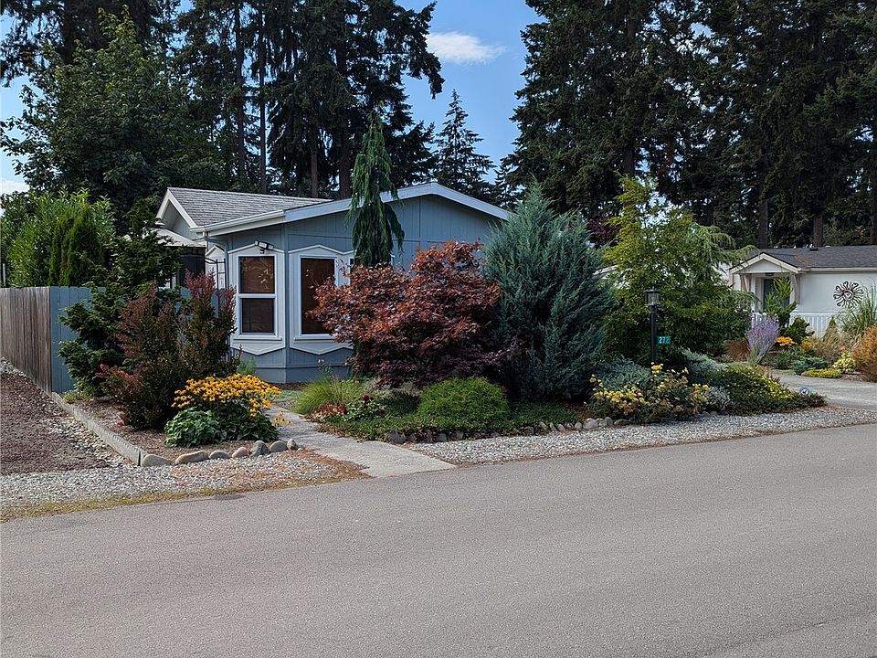 1st image of 272 Parkwood Boulevard