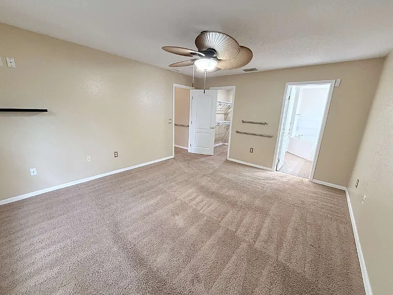 5967 Hillside Heights Dr — Photo 12