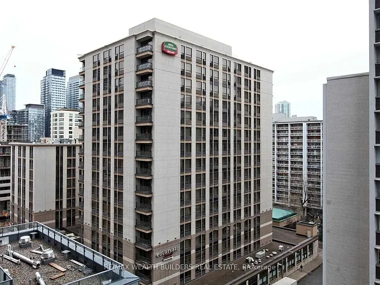 7 Grenville St #1108 — Photo 22