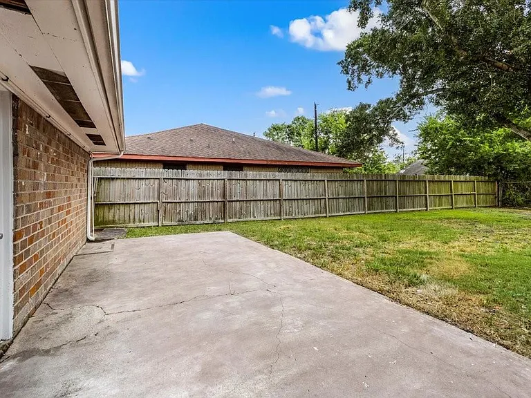 6414 Heatherbloom Dr — Photo 28