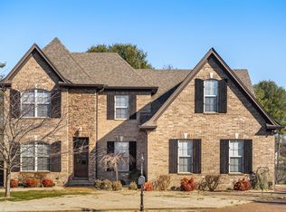 1002 Platinum Ct, Gallatin, TN 37066