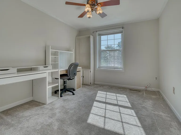 18 Collis Ct — Photo 13