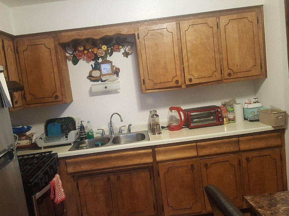2nd image of 6714 107th St APT 2C