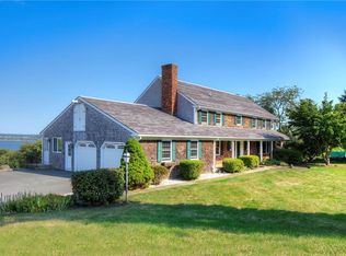 377 Sea Meadow Dr, Portsmouth, RI 02871
