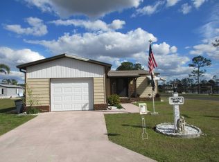 19751 Pandora Cir, North Fort Myers, FL 33917
