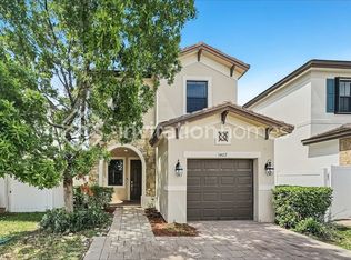 3407 W 109th Pl, Hialeah, FL 33018