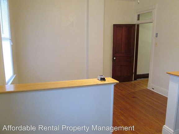 3rd image of 122 Broadway #2