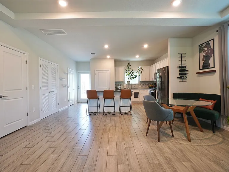 5501 Charles Merle Dr #B — Photo 11