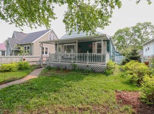 2114 Charles St, La Crosse, WI 54603