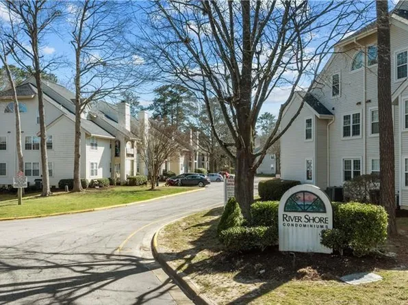 352 River Forest Rd, Virginia Beach, VA 23454