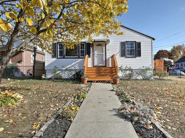 89 Thompson Avenue, East Haven, CT 06512