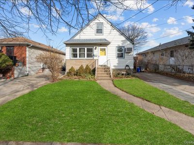 135 Casper Street, Valley Stream, NY, 11580